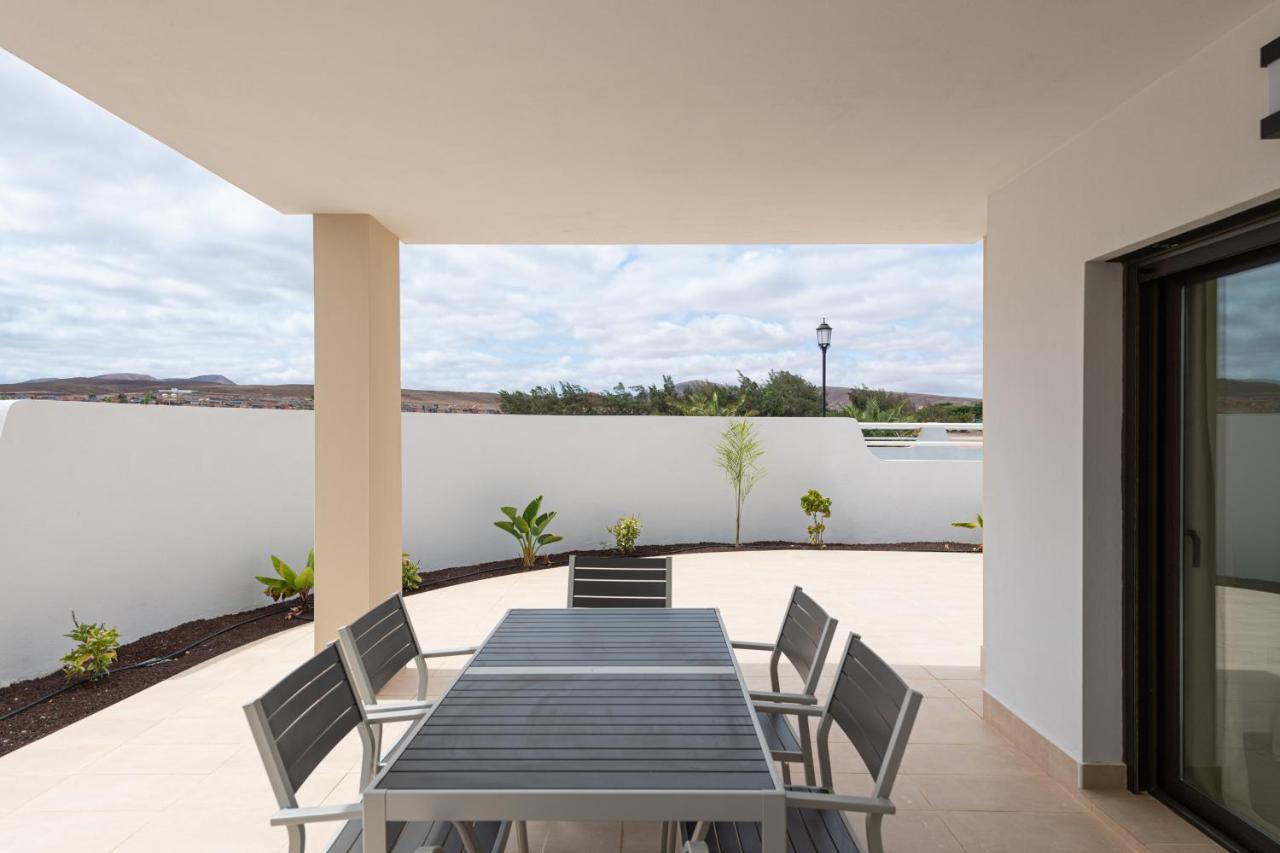 Homeforguest Flat With Large Terrace In Modern Residential Complex With Swimming Pool 칼레타데푸스테 외부 사진